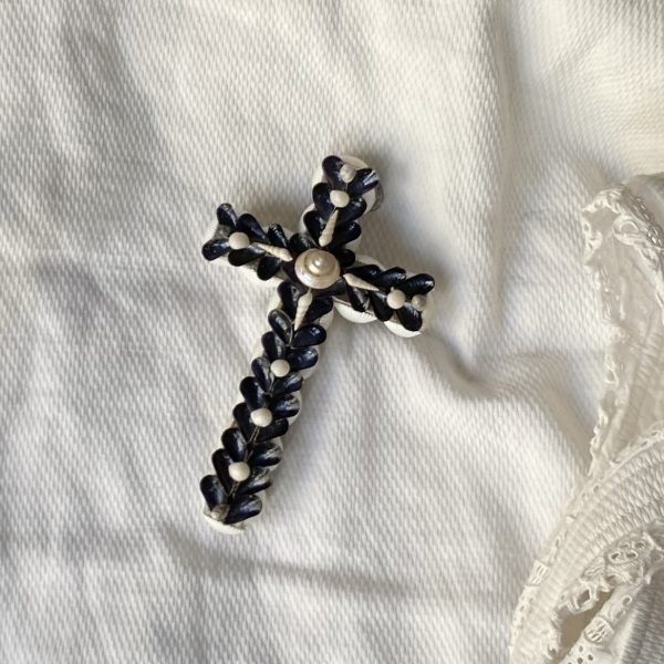Croix coquillages bleus nuits