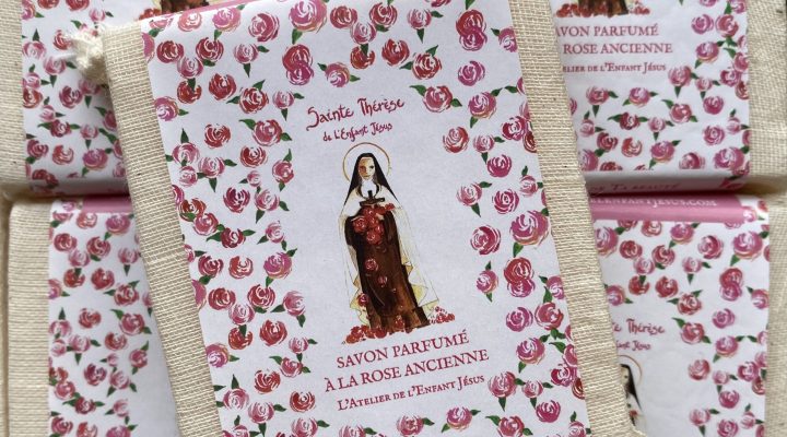 Savon Sainte Thérèse parfumé à la rose ancienne