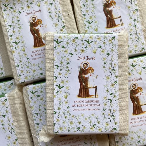 Savon Saint Joseph parfumé au bois de santal