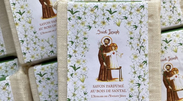 Savon Saint Joseph parfumé au bois de santal